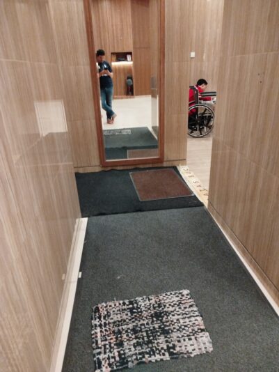 17561021406692372559975941527432