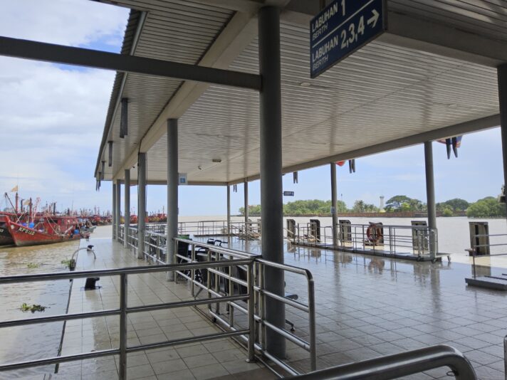 1749448939249320503647698478176