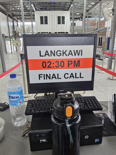 17447844266591015991379884368032