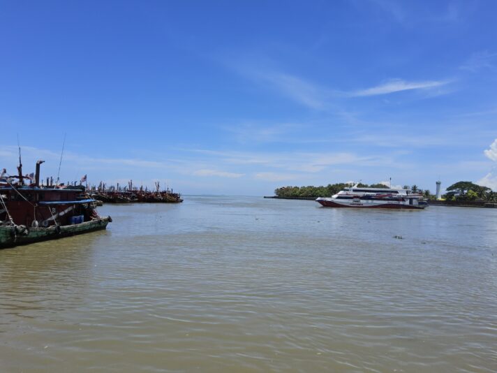 17448663557311059294680680838695