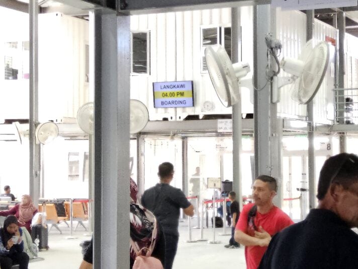 1745911835953746568903217459943